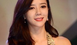 娱乐圈爆料生女明星,某明星喜得千金，甜蜜分享幸福瞬间